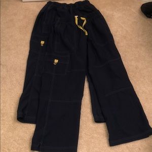 WonderWink navy scrub pants size Medium Petite